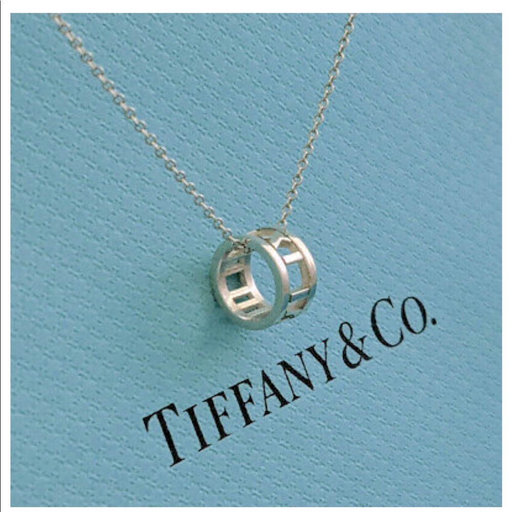 Tiffany and co atlas necklace